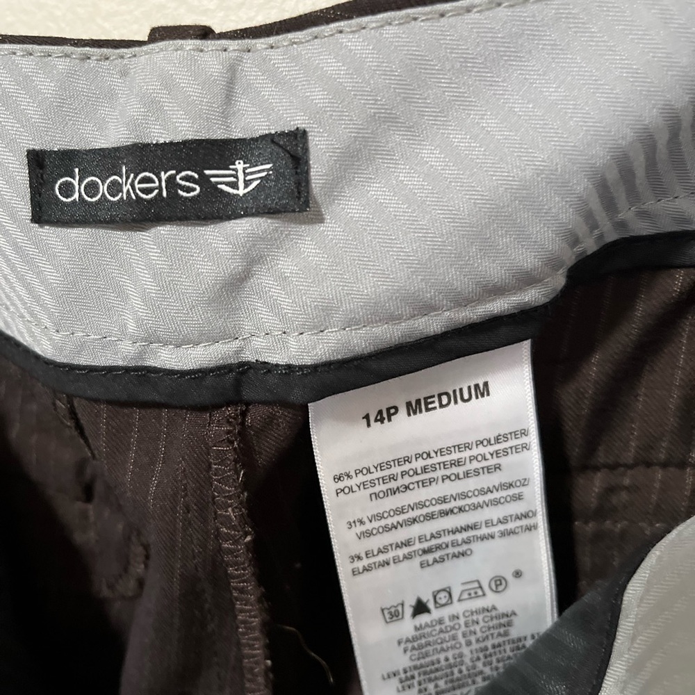 NWT. Dockers Pinstriped Brown Trousers.  14P - Picture 3 of 8